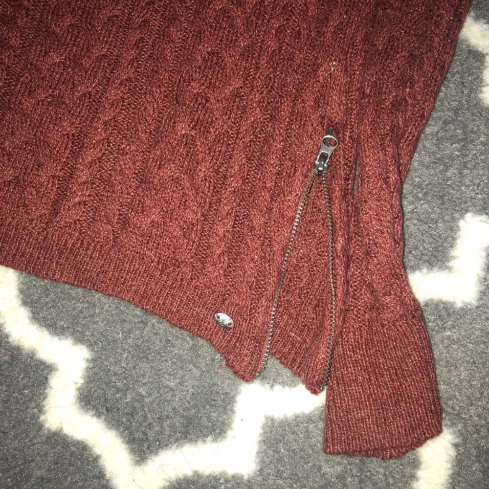 Sweater - Picture 2 of 3